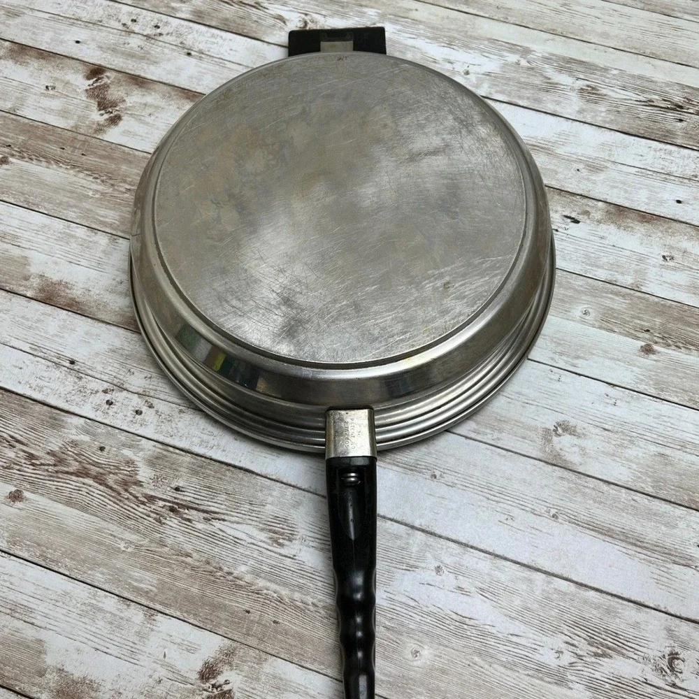 Lustre Craft Skillet Pan Silver 5-Ply Stainless Steel Multi Core USA 10.5 Inch